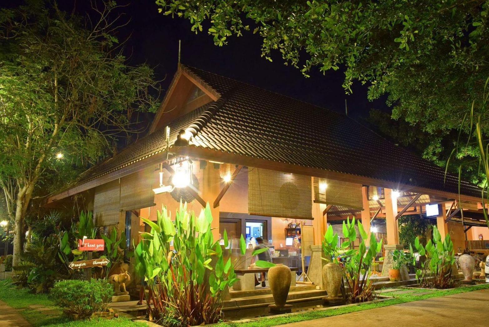 Chalicha Resort Chumphon Esterno foto