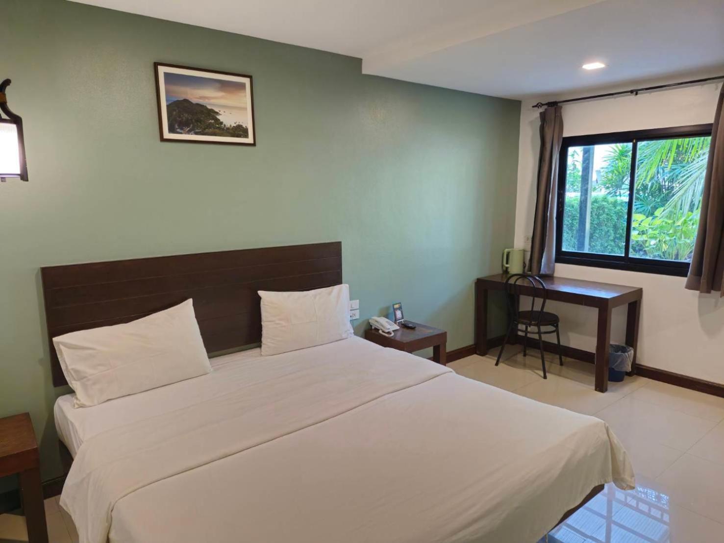 Chalicha Resort Chumphon Esterno foto