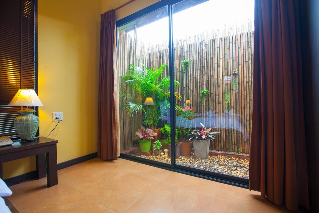 Chalicha Resort Chumphon Esterno foto